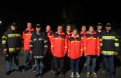 Neu Jacken für Feuerwehrugend